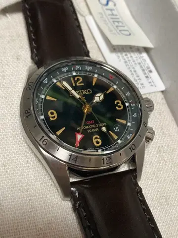 세이코 프로스펙스 알피니스트 GMT SBEJ005