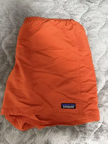 patagonia 오렌지 숏팬츠