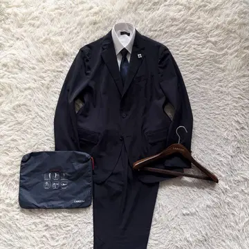 [ 새상품급 ] LARDINI 이지 웨어 워셔블 네이비 수트 52