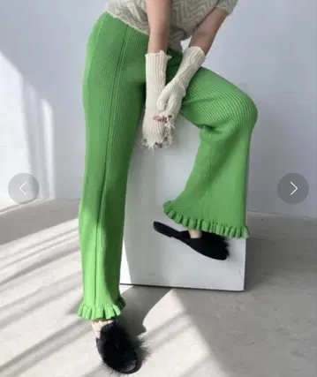 SANSeLF 볼륨 프릴 리브 팬츠