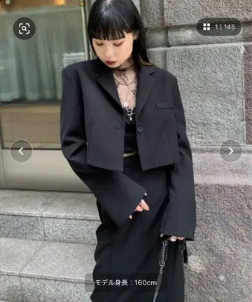 LVEU. 플레어 커프스 크롭 자켓