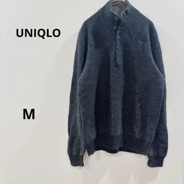 [ 유니클로 ] 다크 그레이 하이넥 스웨터 버튼 포함