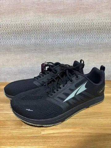 알트라 ALTRA 트레이닝 슈즈 블랙