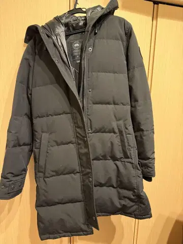 Canada Goose 블랙 다운 자켓