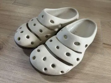 킨 keen 요기 샌들 24.0cm 베이지 남녀 공용