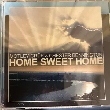 머틀리 크루 & C. BENNINGTON HOME SWEET HOME