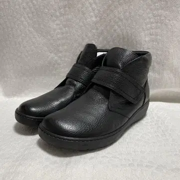 BeauFort 블랙 가죽 부츠 벨크로 스트랩