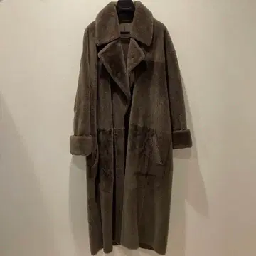 BLANCHA 블랑카 무스탕 코트 40 사이즈