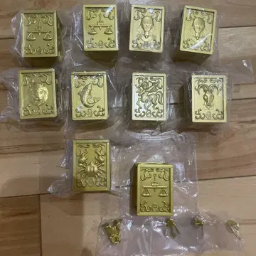 세인트 세이야 황금 성의 컬렉션