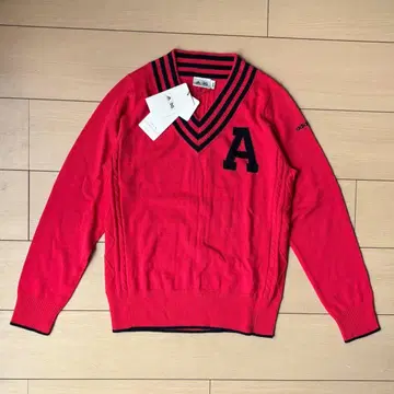 새상품 정가 1.2만 아디다스 테일러메이드 V넥 니트 adidas