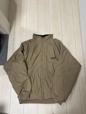 patagonia XL 나일론 자켓 베이지 쉘 신틸라