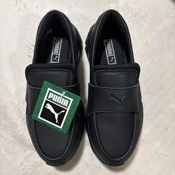 PUMA 블랙 로퍼