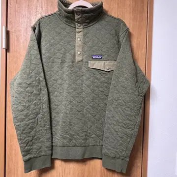 Patagonia 오가닉 코튼 하프 버튼 맨투맨 M 사이즈 표기