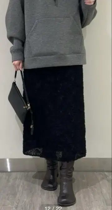 Mila owen 플라워 튤 패브릭 타이트 스커트 블랙