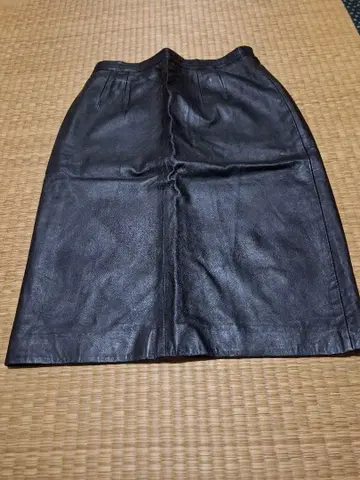 가죽 타이 스커트