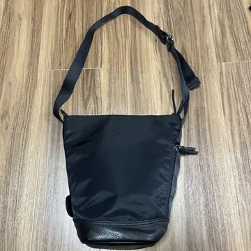 [ 새상품급 ] BRIEFING 숄더백 블랙