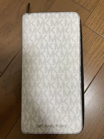 MICHAEL KORS MK 로고 장지갑