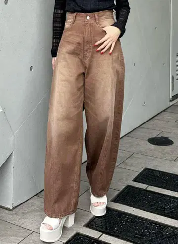 브라운 배럴 레그 와이드 데님 팬츠