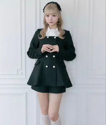 Belle Charme 클래시컬 프릴 칼라 자켓 블랙