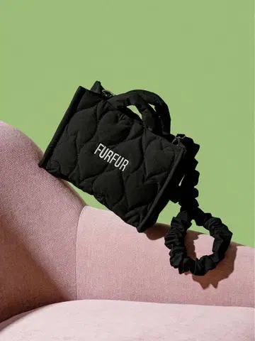 FURFUR 하트 퀼팅 백 블랙