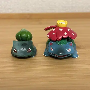 포켓몬 초기 몬코레 이상해씨 & 이상해꽃 피규어