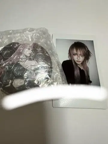JILUKA Sena 폴라로이드, 캔뱃지