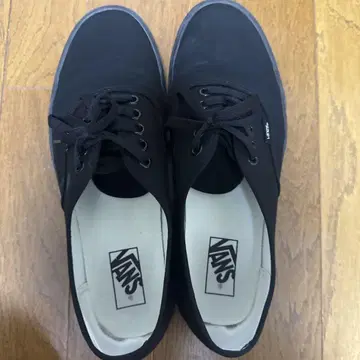 VANS 블랙 캔버스 스니커즈