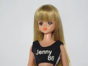 타카라 제니 인형 본체 (Jenny 86 인형 금발 블랙 의상)