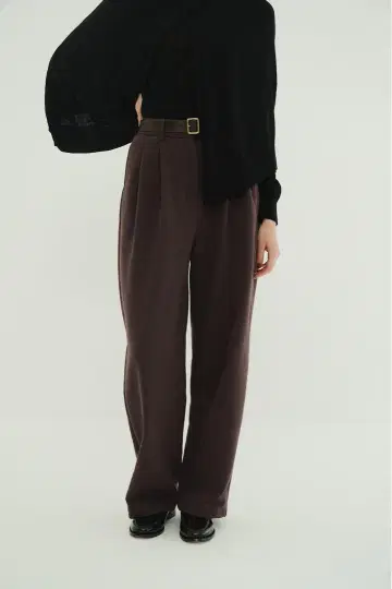 CLANE TWO TUCK SWEAT PANTS