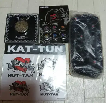 KAT-TUN/라이브 굿즈/캔뱃지/스티커 등 4점 세트