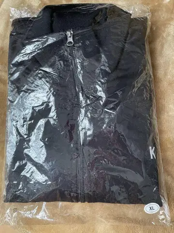 [ 미개봉 ] kmnz 트랙 자켓