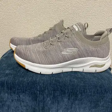 스케쳐스 Arch fit 스니커즈