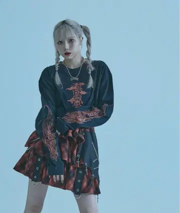 [ REFLEM ] 드래곤 프린트 롱 슬리브