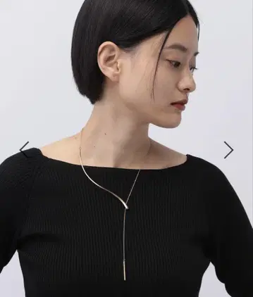 웨이브 바 목걸이 골드