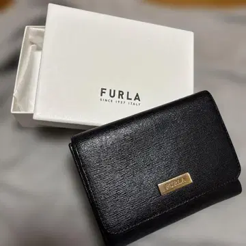 FURLA 블랙 3단 폴더형 지갑 박스 포함