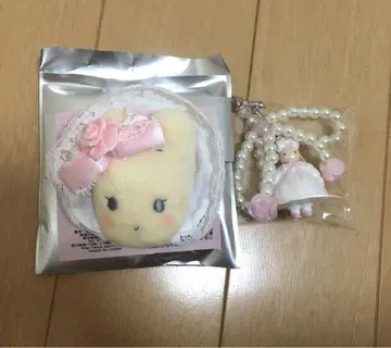 산리오 화이트 프릴 마론 크림 헤어 클립 스트랩