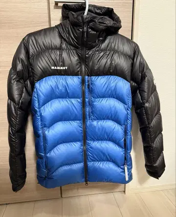 마무트 Gravity IN Hooded Jacket 다운 자켓