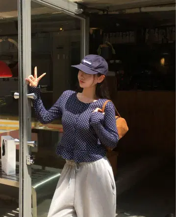 beidelli 클라우드 프릴 도트 가디건