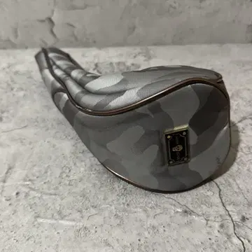 컨디션 최상 마크앤로나 드라이버 헤드 카모플라쥬 CORDURA