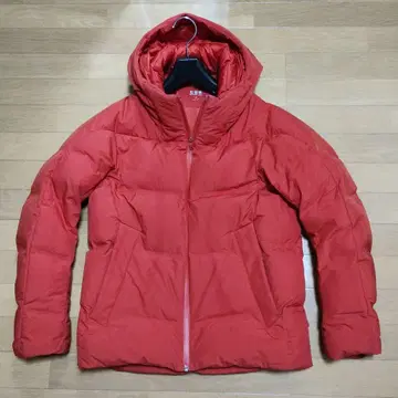 UNIQLO 심리스 다운 후드티 (3D 컷) M