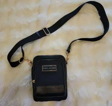 MARC JACOBS 블랙 숄더백