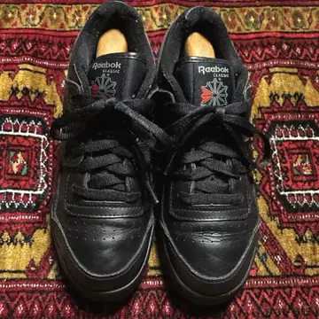 REEBOK CLASSIC 리복 클래식 스니커즈 블랙