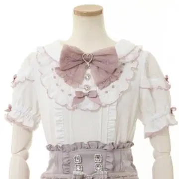 LIZLISA 리즈리사 사다리 레이스 하트 컷 블라우스 핑크 반팔