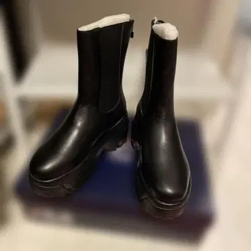 FILA 사이드 고어 부츠 블랙 통굽