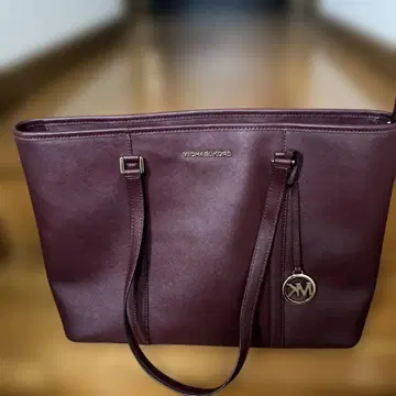 MICHAEL KORS 버건디 토트백