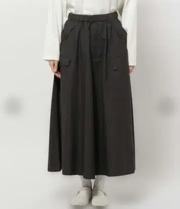 니코앤드 밀리터리 플레어 스커트 M 새상품