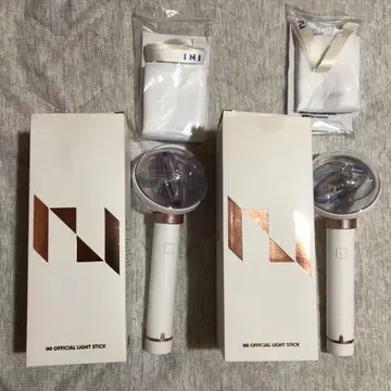 INI OFFICIAL LIGHT STICK 공식 응원봉 2세트