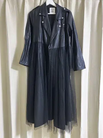 블랙 가죽 라이더 자켓 쥬에티