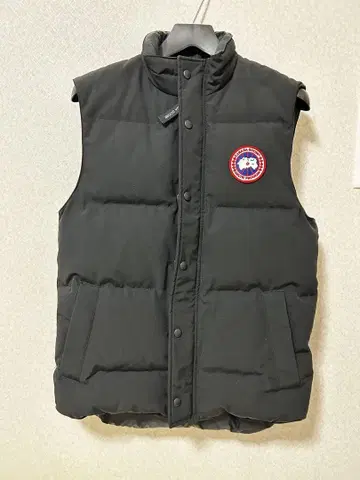 CANADA GOOSE 블랙 다운 베스트 S/P