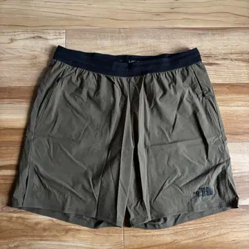 THE NORTH FACE 숏팬츠 올리브
